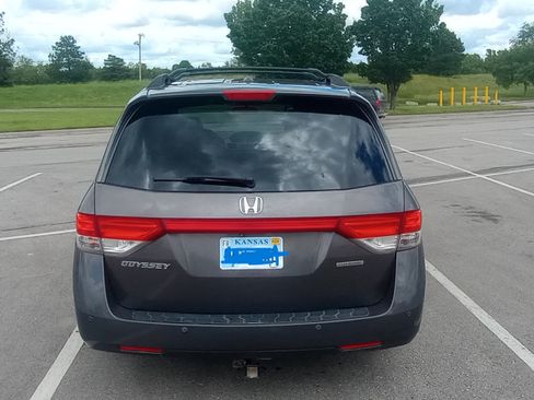 Used 2016 Honda Odyssey Touring image 4
