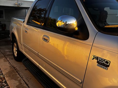 Used 2002 Ford F150 2WD SuperCrew image 4