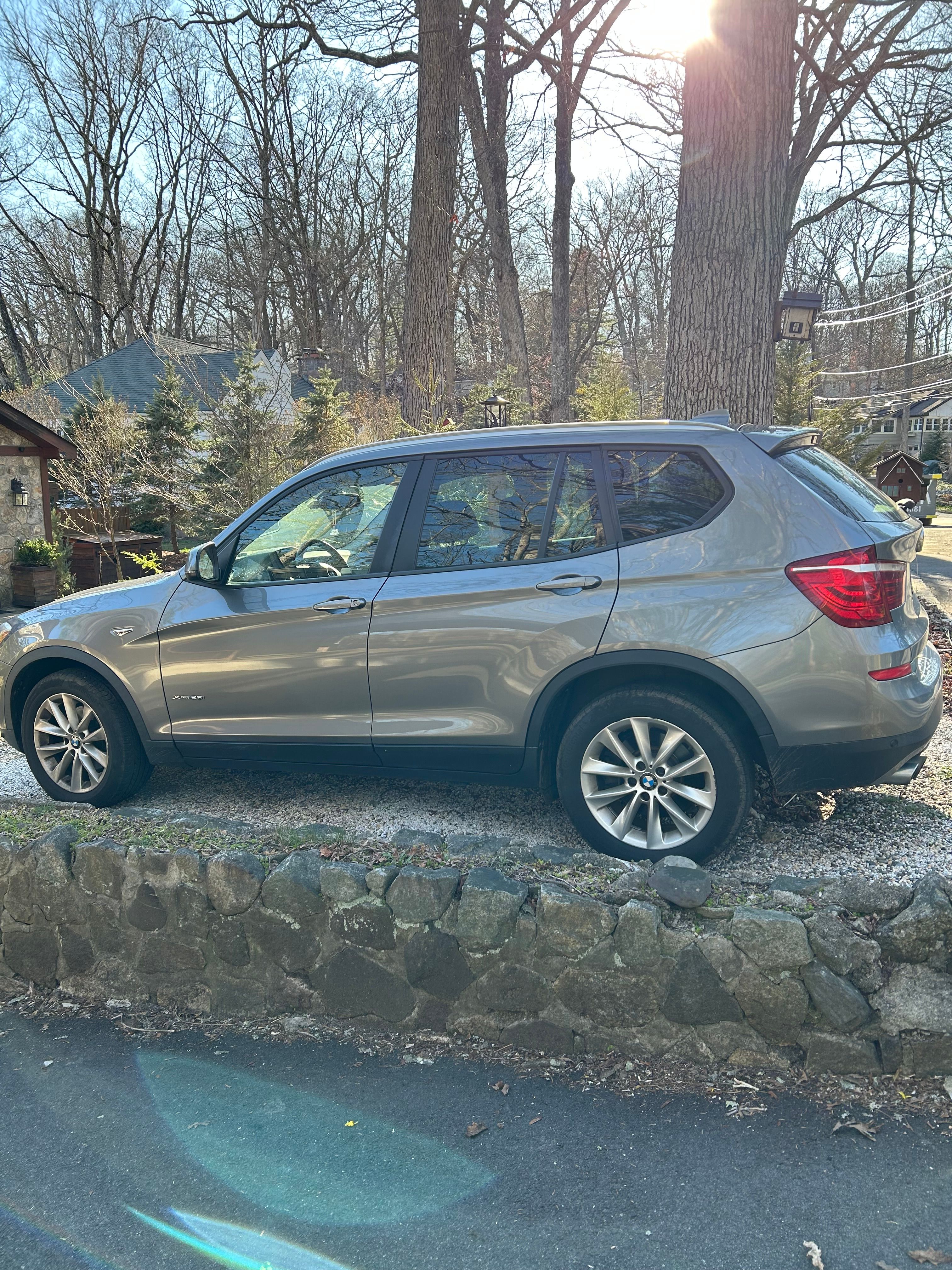 Used 2016 BMW X3 xDrive28i AWD/4WD image 17