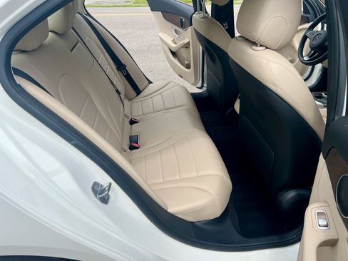 Used 2017 Mercedes-Benz C 300 Sedan image 19