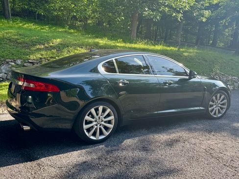 Used 2011 Jaguar XF Premium image 4