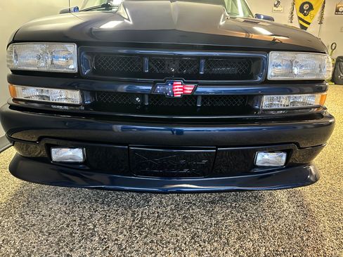 Used 2002 Chevrolet Blazer Xtreme w/ Preferred Equipment Group RWD image 29