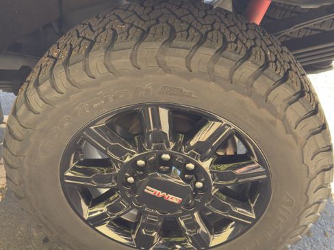 Used 2024 GMC Sierra 3500 AT4 w/ AT4 Premium Plus Package image 22