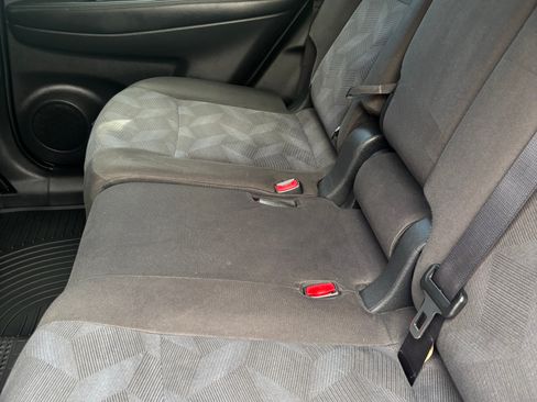 Used 2016 Nissan Rogue SV image 14