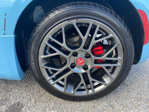 Used 2017 FIAT 500 Abarth w/ Popular Equipment Package FWD image 14