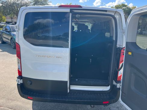 Used 2020 Ford Transit 350 XLT image 21