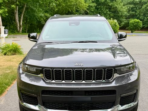 Used 2021 Jeep Grand Cherokee L Limited AWD/4WD image 17