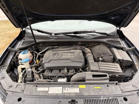 Used 2015 Volkswagen Passat 1.8T Limited Edition image 14