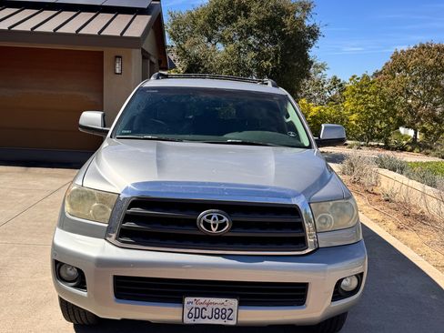 Used 2008 Toyota Sequoia SR5 image 5