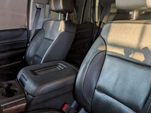 Used 2019 Chevrolet Tahoe LT image 18