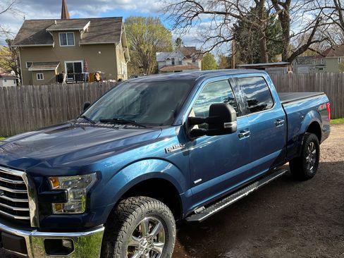 Used 2017 Ford F150 XLT w/ Equipment Group 302A Luxury AWD/4WD image 11