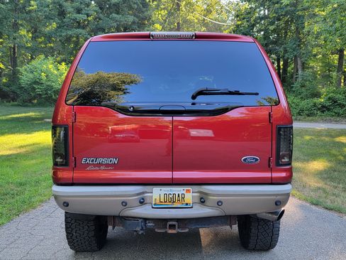 Used 2004 Ford Excursion Eddie Bauer image 4