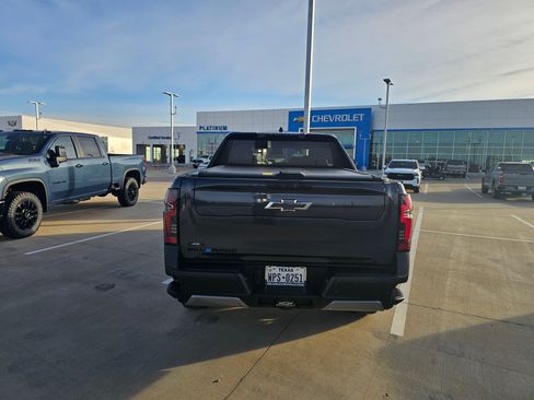 Used 2026 Chevrolet Silverado EV Trail Boss w/ Plus Package image 10