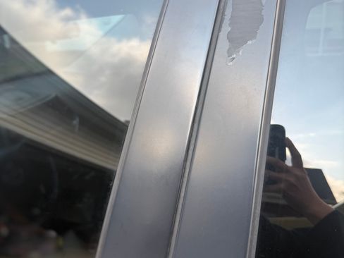 Used 2019 Jeep Cherokee Latitude Plus image 12