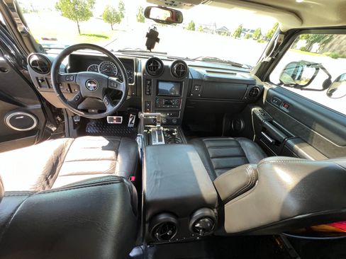 Used 2005 HUMMER H2 Luxury w/ Preferred Equipment Group image 21