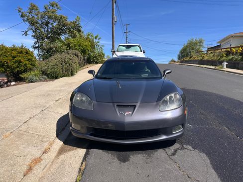 Used 2012 Chevrolet Corvette Z06 w/ 2LZ Preferred Equipment Group image 9