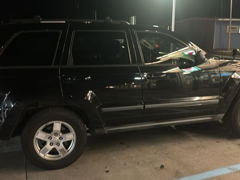 Used 2007 Jeep Grand Cherokee Laredo image 2