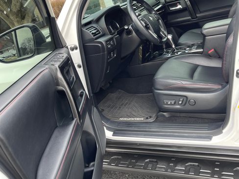 Used 2016 Toyota 4Runner TRD Pro image 6