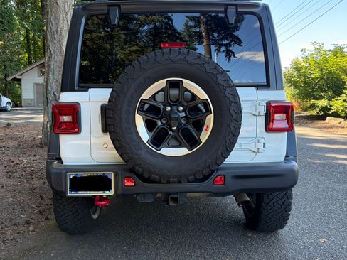Used 2020 Jeep Wrangler Rubicon w/ Steel Bumper Group AWD/4WD image 5