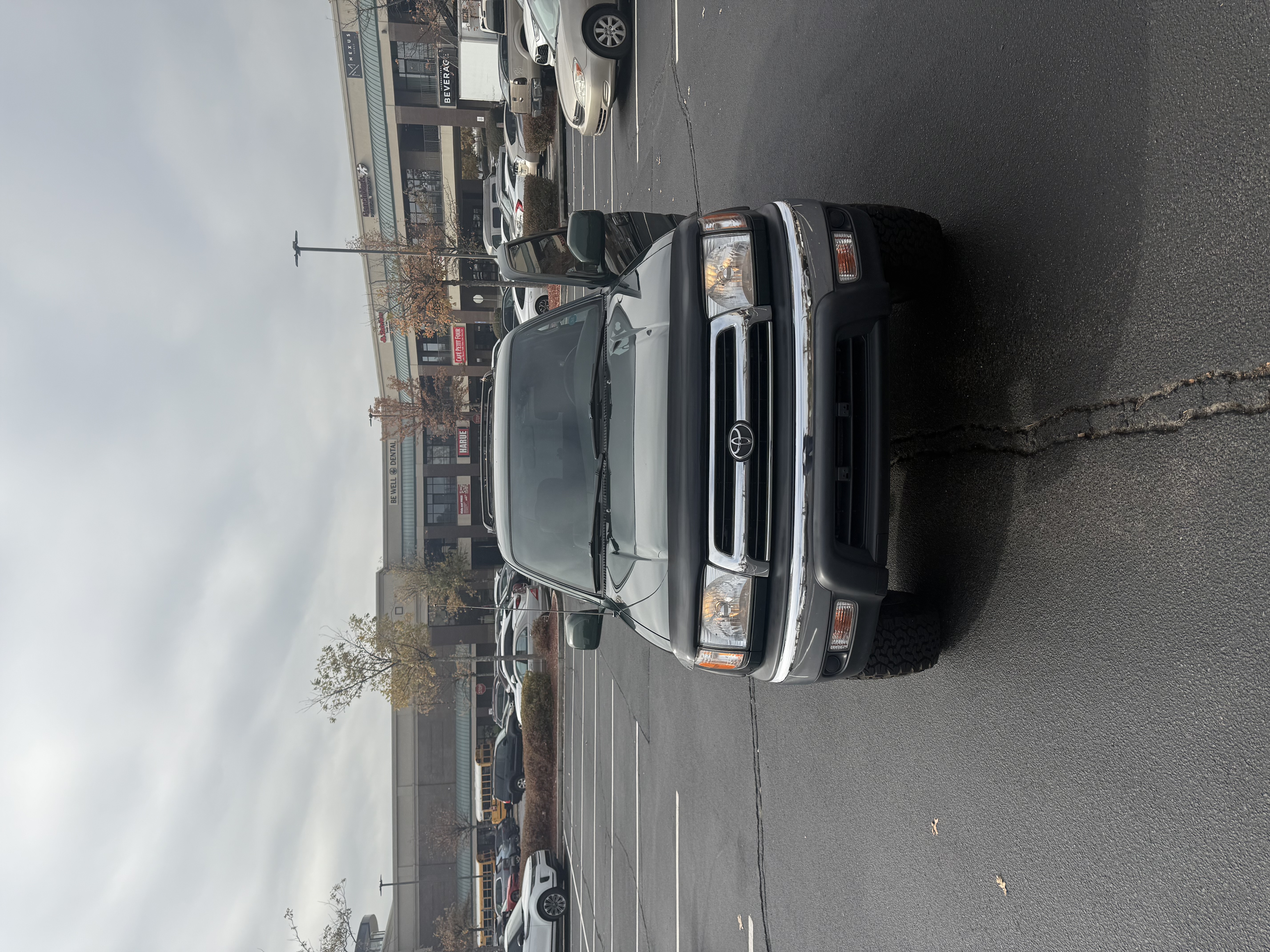 Used 2000 Toyota 4Runner SR5 RWD image 5