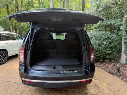 Used 2023 Chevrolet Tahoe LT RWD image 29