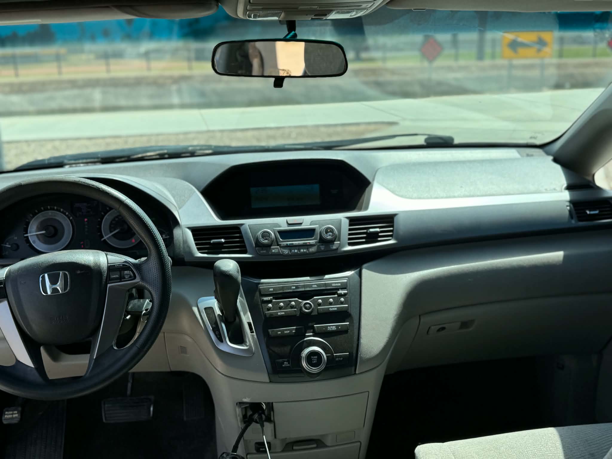 Used 2011 Honda Odyssey EX image 12