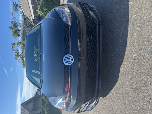 Used 2020 Volkswagen GTI SE FWD image 16