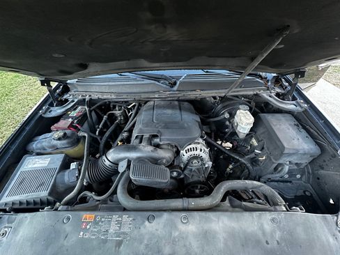 Used 2012 Cadillac Escalade Platinum image 14