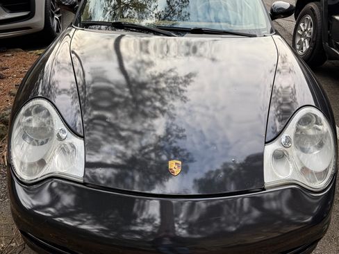 Used 2003 Porsche 911 Carrera 4 image 10