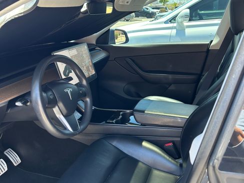 Used 2020 Tesla Model Y Performance AWD/4WD image 8