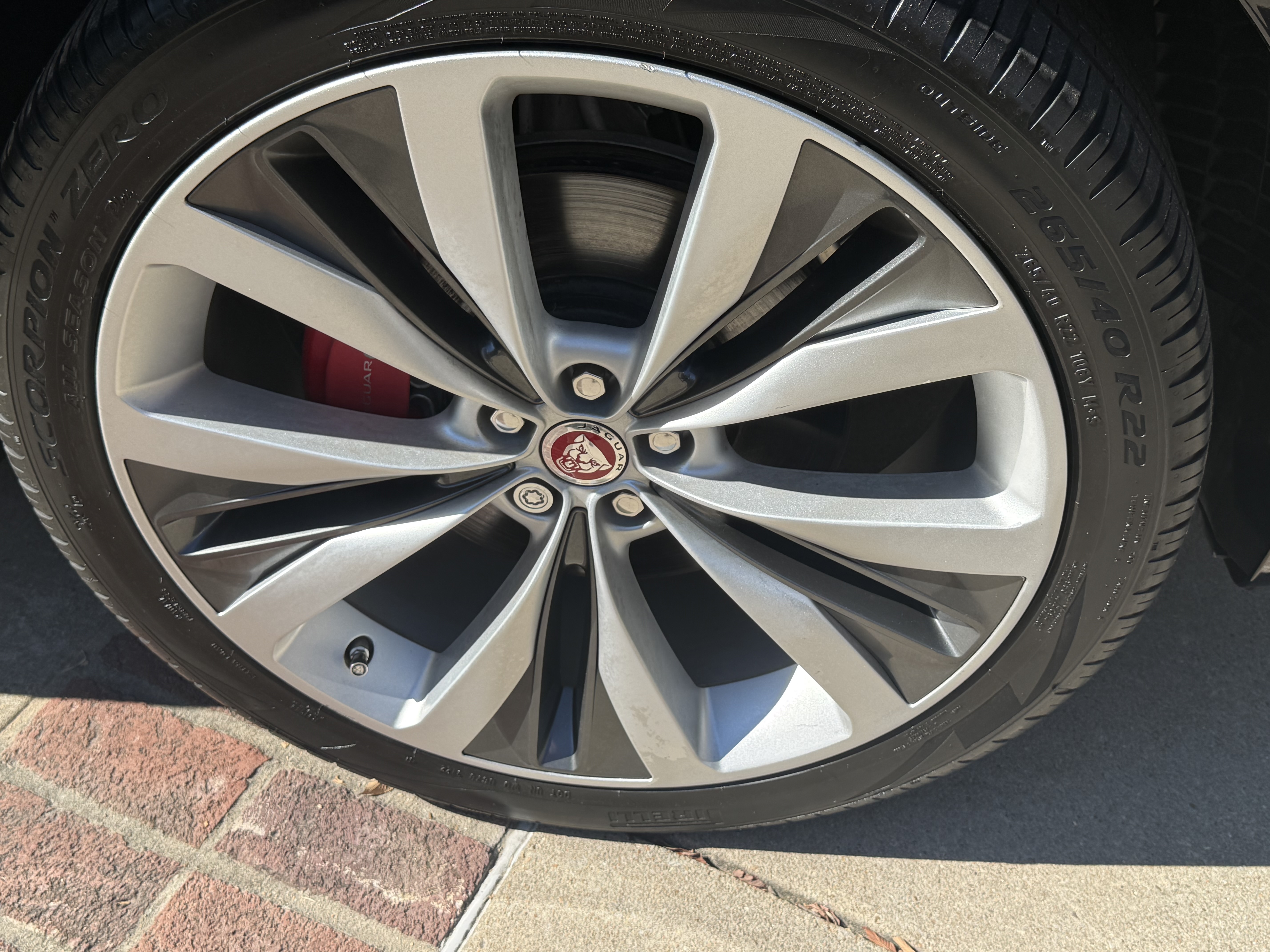 Used 2020 Jaguar F-PACE S AWD/4WD image 13