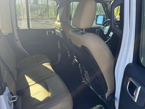 Used 2019 Jeep Wrangler Unlimited Rubicon image 5