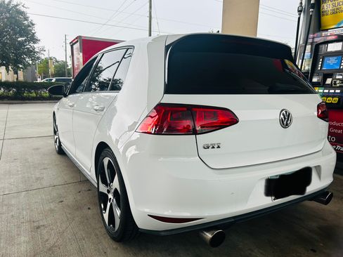 Used 2017 Volkswagen GTI Sport image 1