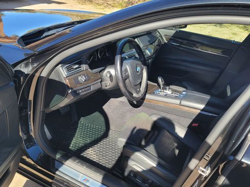 Used 2013 BMW 750Li xDrive 750Li xDrive Sedan 4D image 5