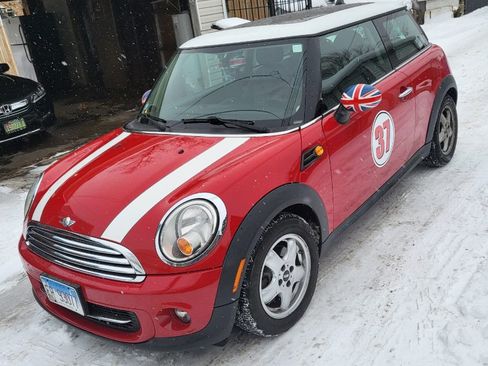 Used 2011 MINI Cooper Hardtop image 4