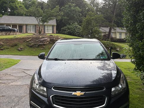 Used 2016 Chevrolet Cruze LT w/ Technology Package image 1