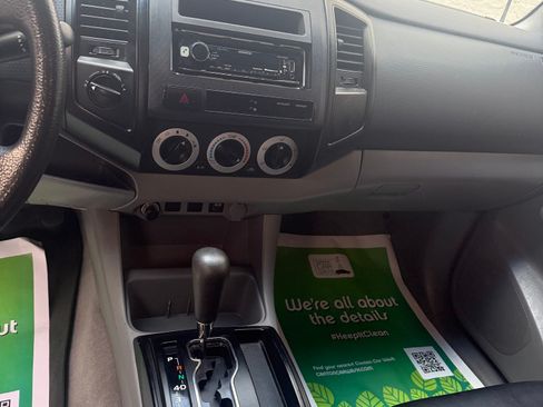 Used 2011 Toyota Tacoma 4x4 Double Cab image 6