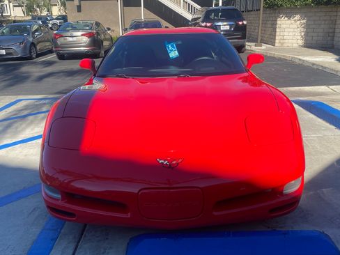 Used 2004 Chevrolet Corvette Coupe w/ Preferred Equipment Group image 11