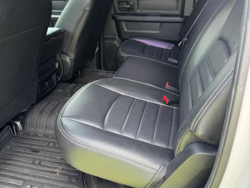 Used 2014 RAM 1500 Express image 9