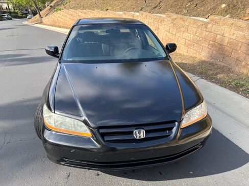 Used 2001 Honda Accord LX image 1