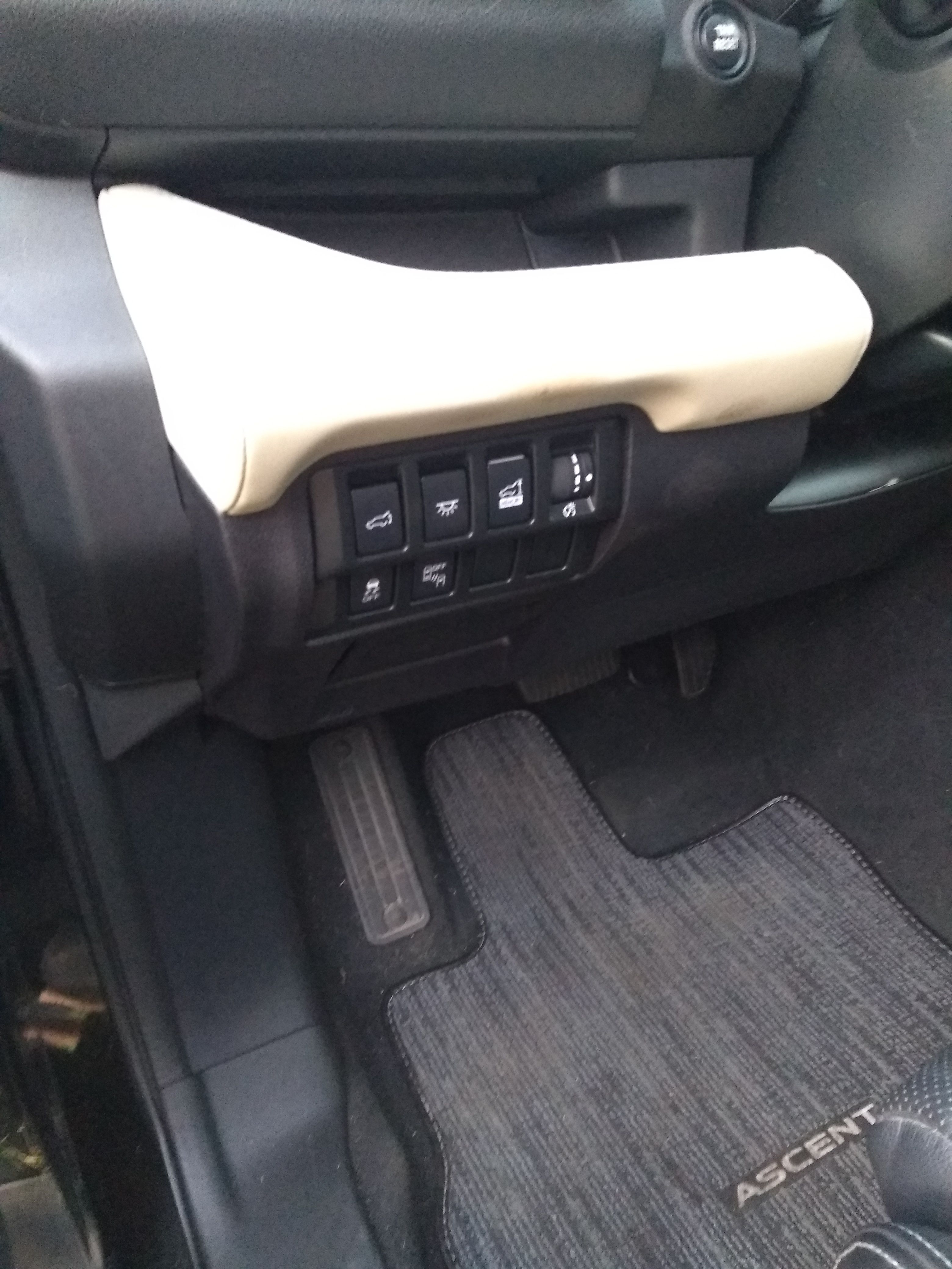 Used 2020 Subaru Ascent Limited w/ Technology Package AWD/4WD image 6