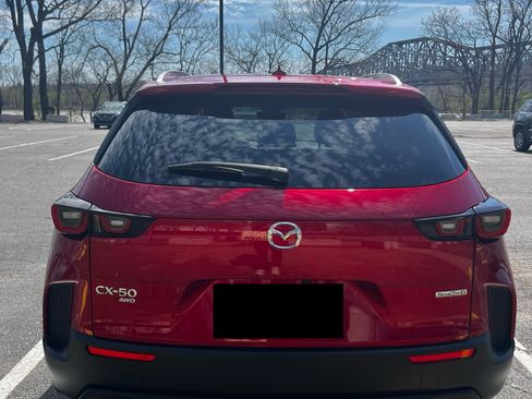 Used 2024 MAZDA CX-50 AWD 2.5 S w/ Premium Package image 17