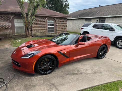 Used 2015 Chevrolet Corvette Stingray Convertible w/ 3LT Preferred Equipment Group RWD image 5