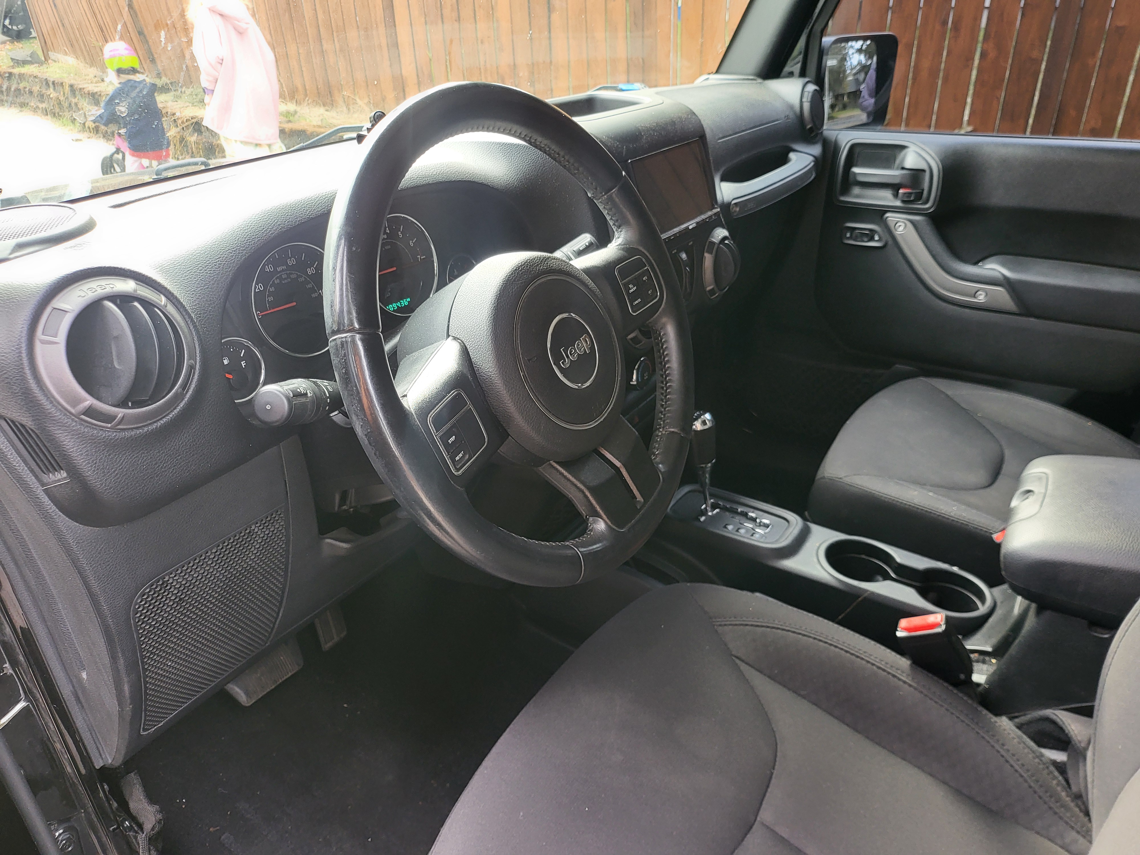 Used 2017 Jeep Wrangler Unlimited Sport w/ Quick Order Package 24S AWD/4WD image 8