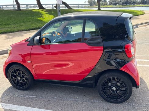Used 2019 smart fortwo electric drive image 1