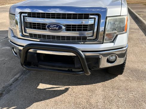 Used 2013 Ford F150 XLT w/ XLT Chrome Pkg image 4