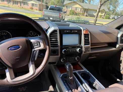 Used 2015 Ford F150 King Ranch w/ Equipment Group 601A Luxury image 6