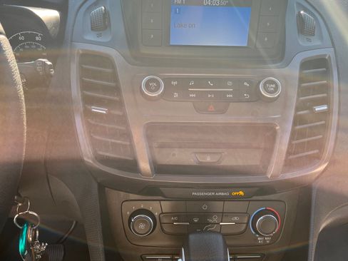 Used 2023 Ford Transit Connect XL image 8