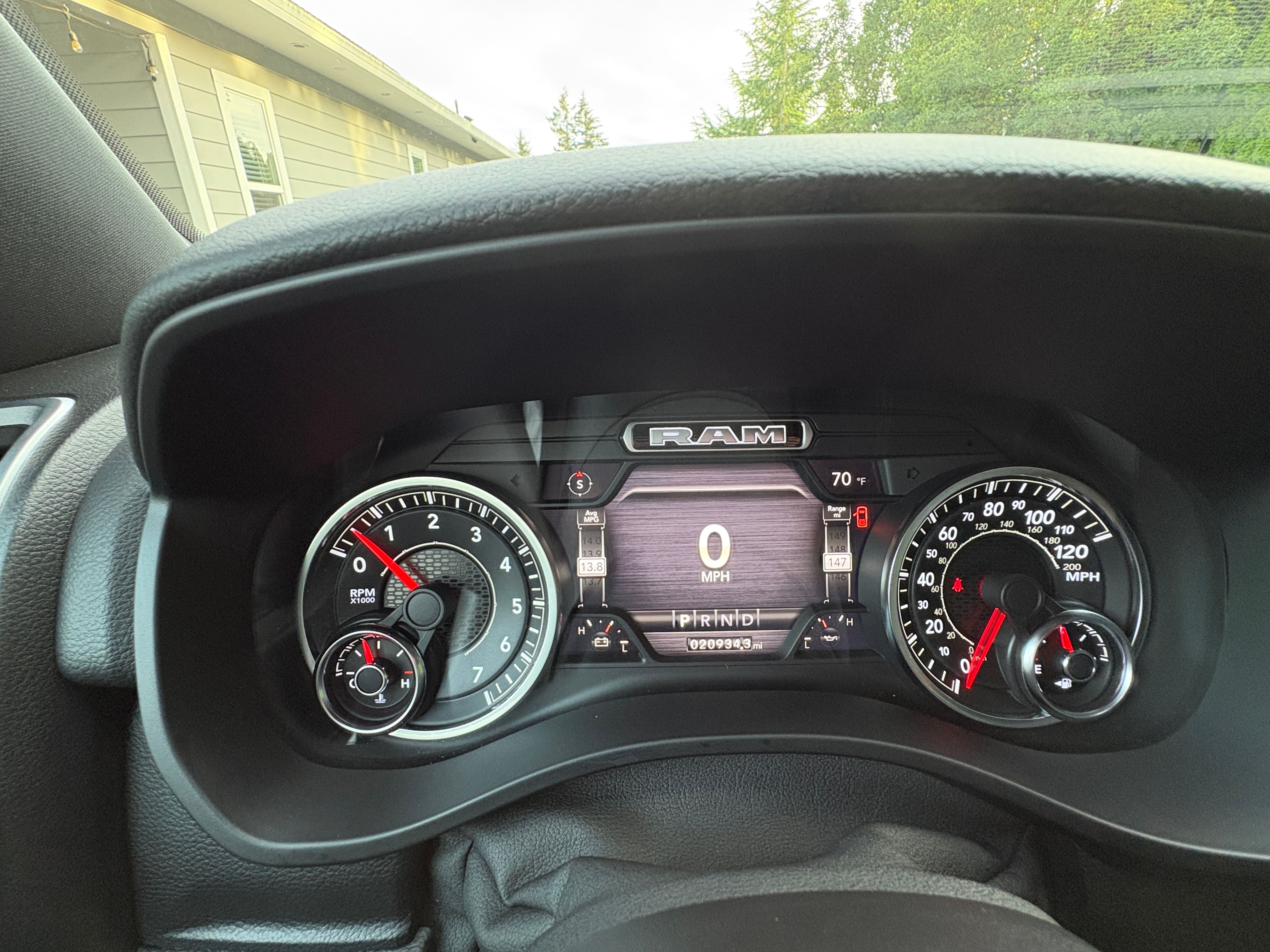 Used 2020 RAM 1500 Big Horn AWD/4WD image 11