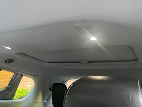 Used 2019 Chrysler Pacifica Limited FWD image 22